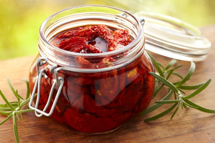 بندورة مجففة