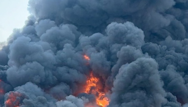 عاجل | غارات أمريكية على مواقع داعش تسفر عن مقتل 5 أشخاص على الأقل